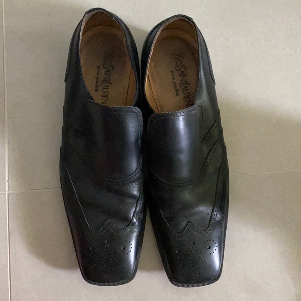 Yves saint Laurent size 42 US size 9 men black perforated leather slip on shoes